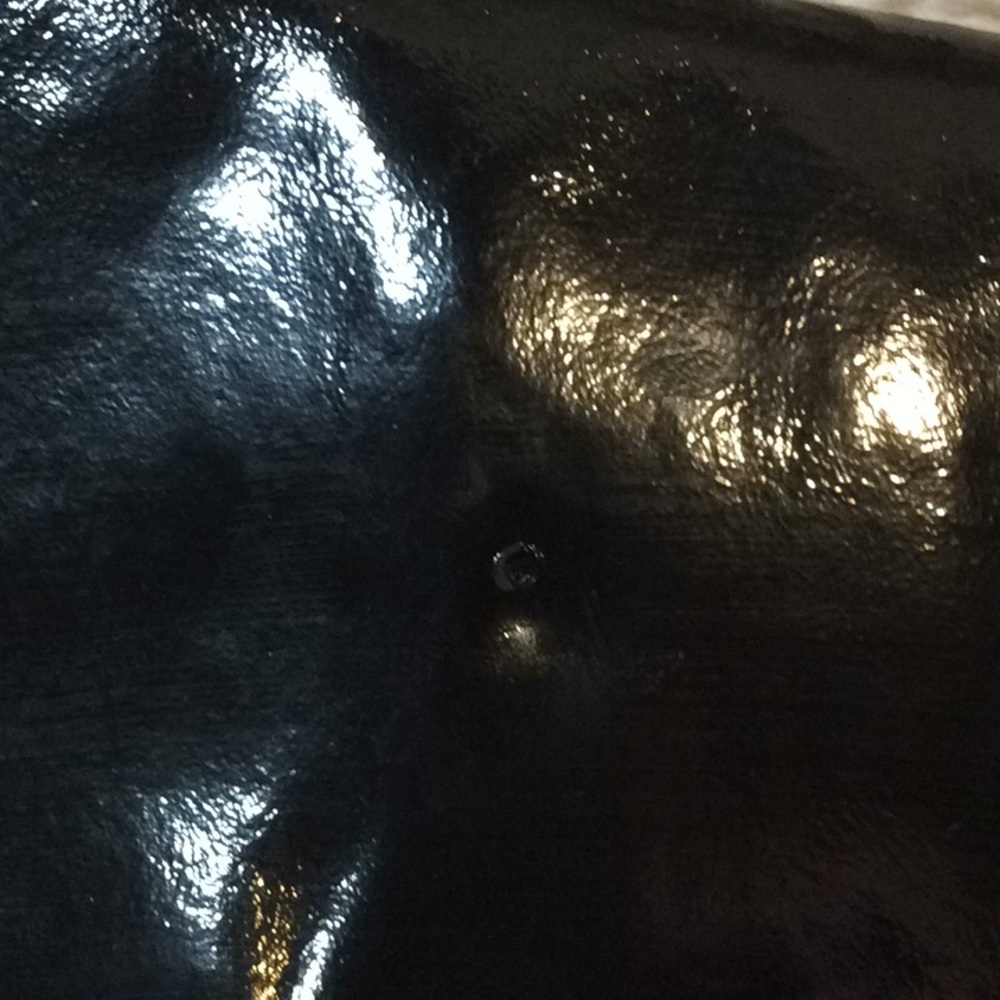 BCBGMAXAZRIA genuine Italian leather bag - Picture 7 of 7